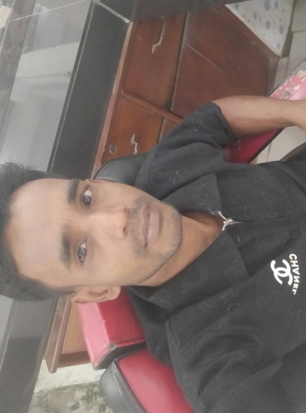 Nirob, 30, Bheja