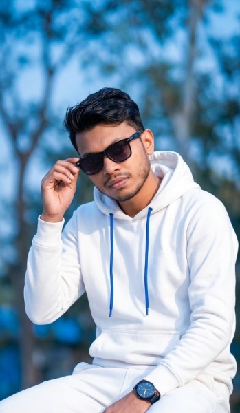 Megh, 29, Joigny