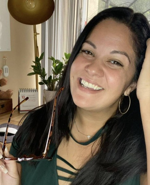 Shirley, 52, Kono