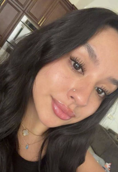 Ellen, 26, Melun