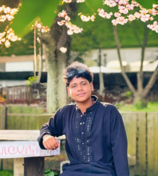 MIRAZ, 18, Kchi