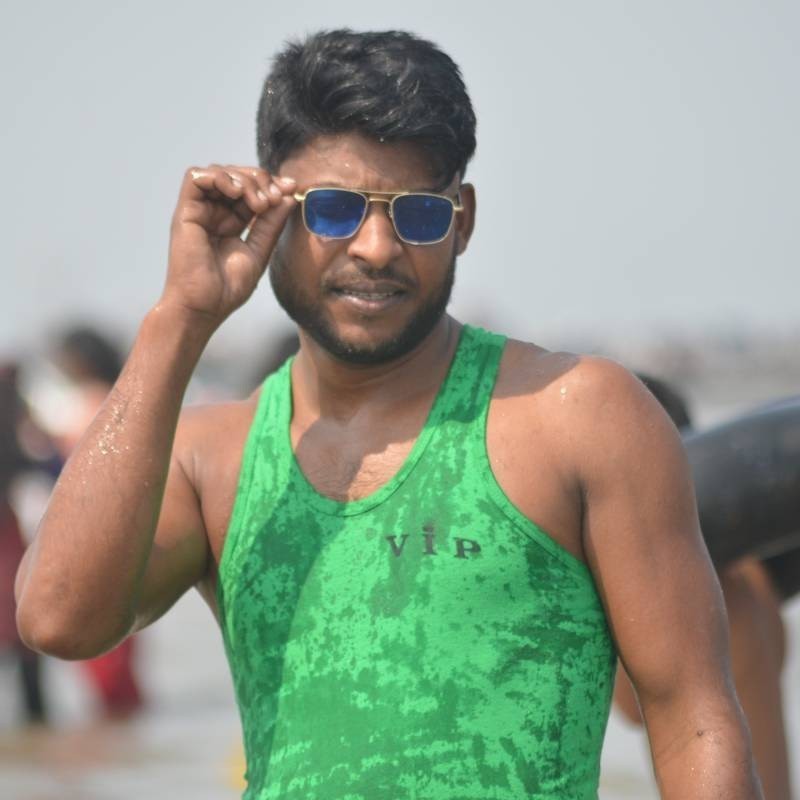 Bairul, 24, Craig
