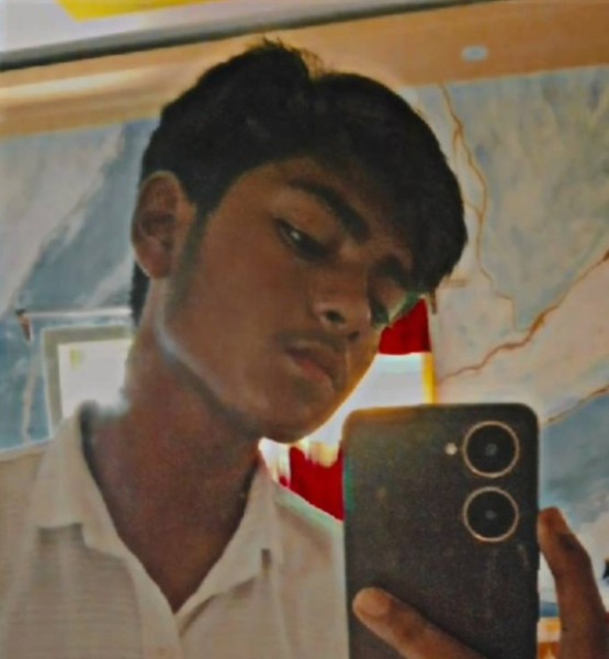 Shivam, 19, Gatada