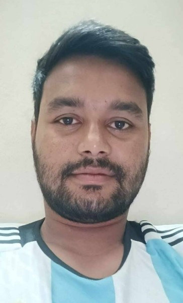 Abu Talha, 27, Keizer