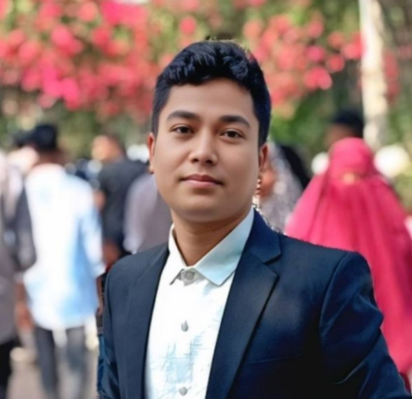 Dipto, 27, Susuman