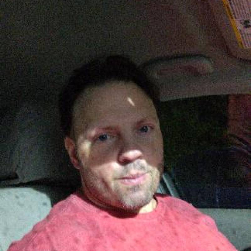 pat, 44, Wantagh