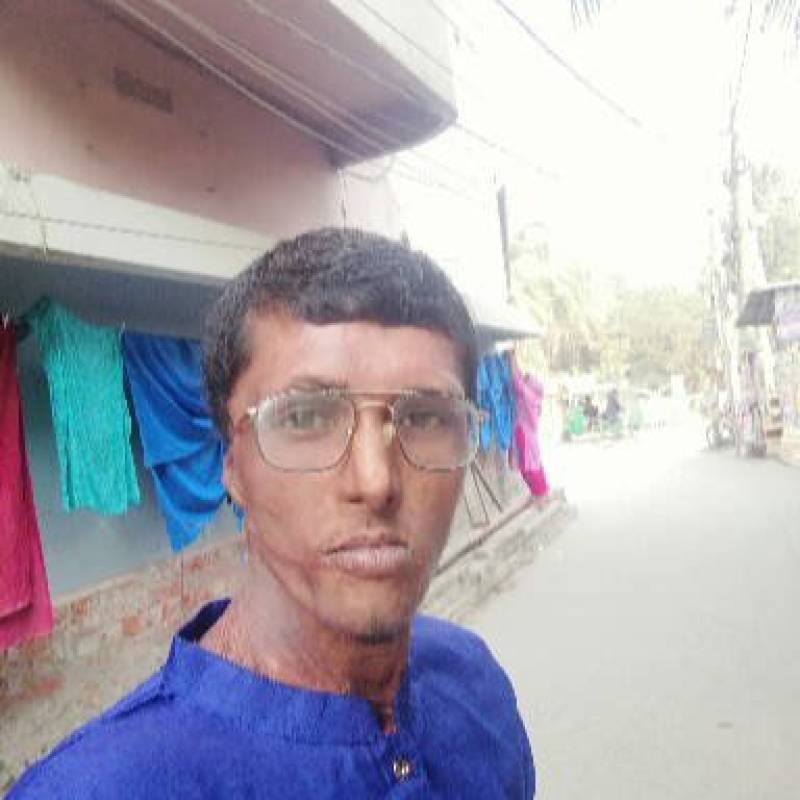 Dxsojol, 30, Prague