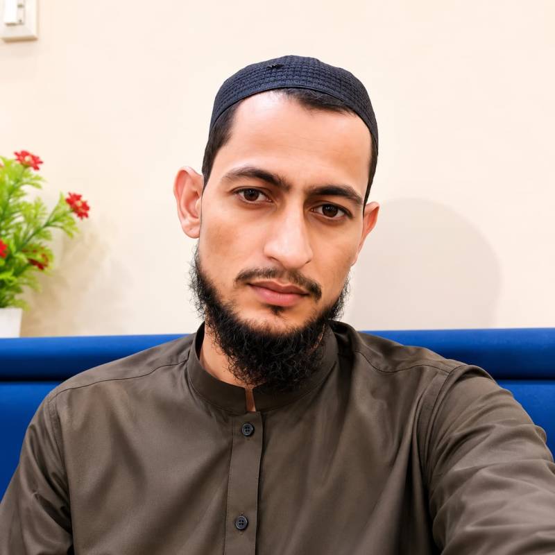 Abrar, 27, Con
