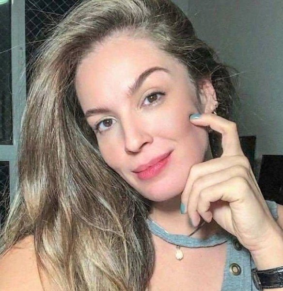 Helen Robert, 35, Pencoed