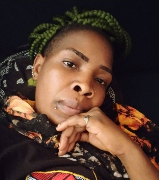 caroline, 35, Suresnes