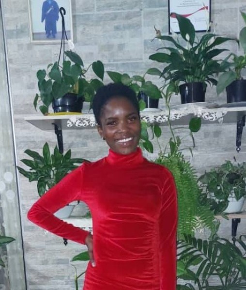 Maryah, 22, Reda