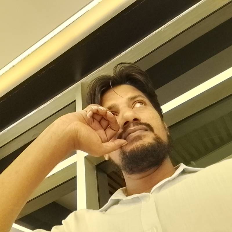Rownok-Mahamud, 39, Nassau