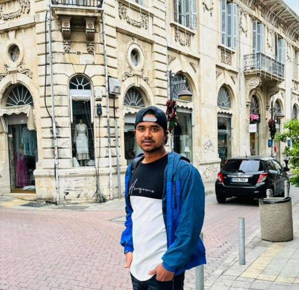 Sheikh, 29, Humait