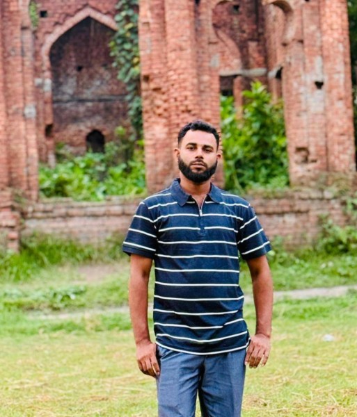 Habib Munshi, 26, Bel Air North