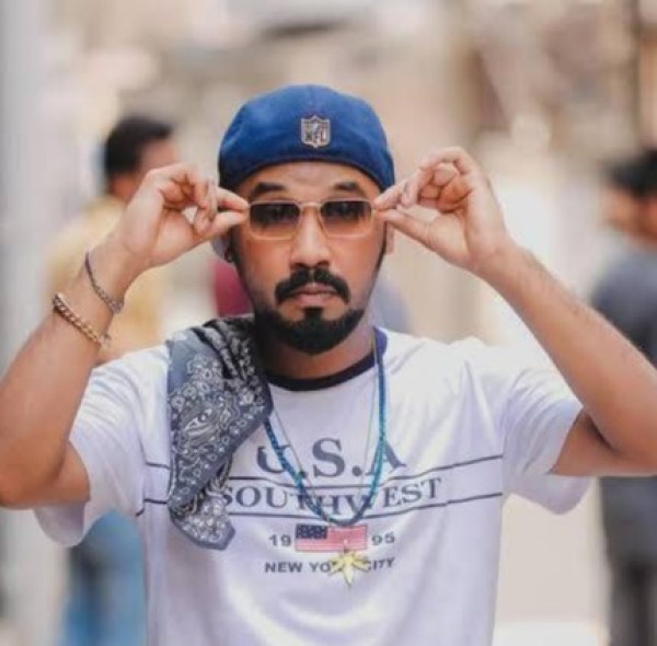 Rashid, 30, Sapa Sapa