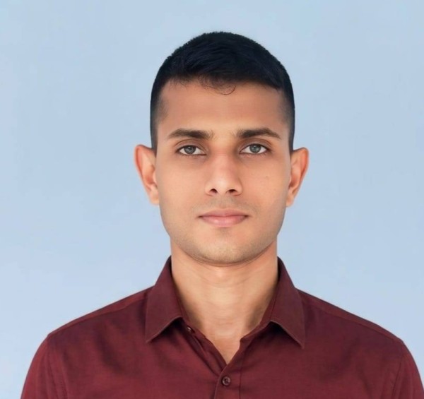 Eliyas Habib, 28, Surt