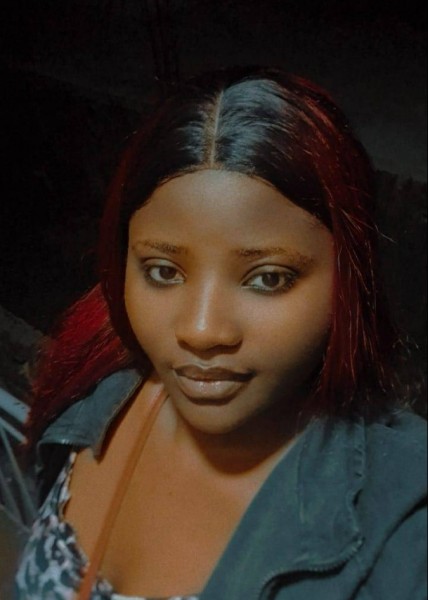 Rossy, 31, Ararend