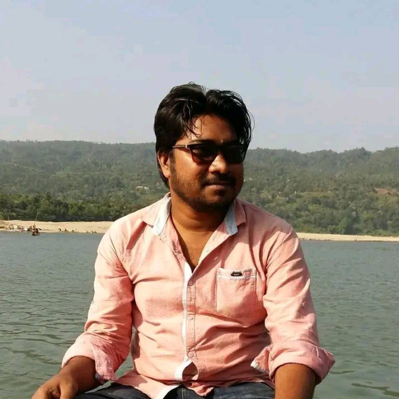 Md Rasel, 31, Tarija