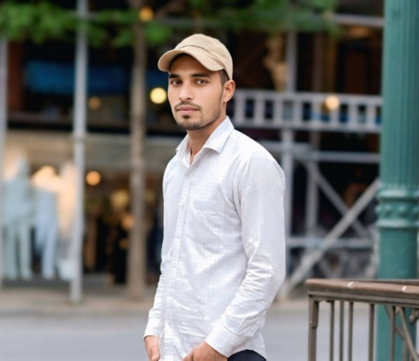 Akramul, 28