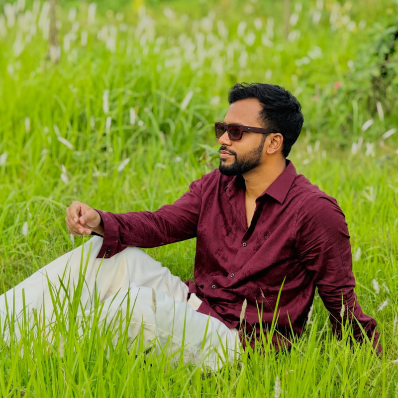 Abir Ahmed, 25, Satana