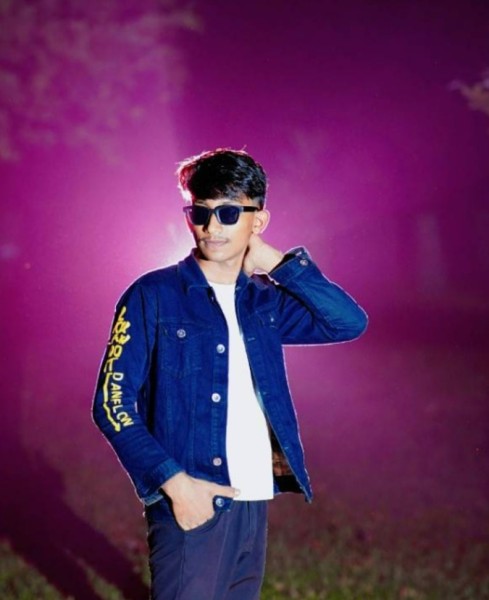 ADI, 18, The Colony