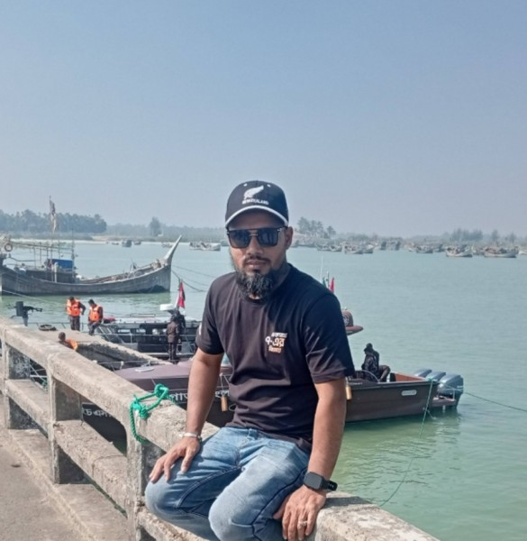 Alamgir Hossain, 31, 26 gsu b5 z120