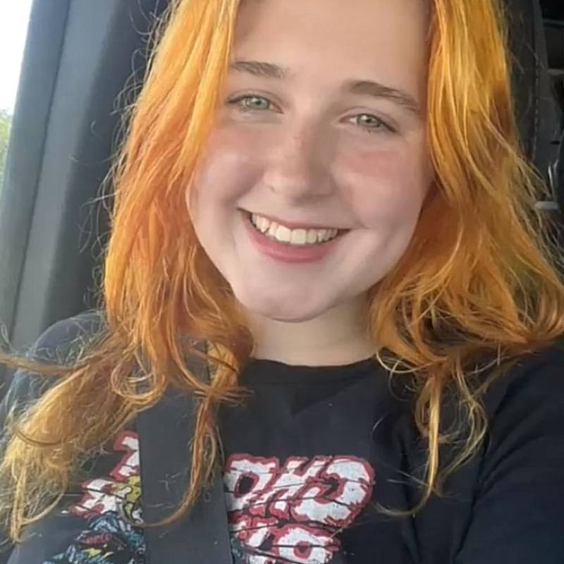 Madison, 22, Equatorial Guinea