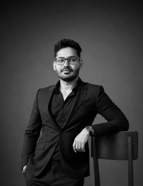 Vishal, 25, Miro Khan
