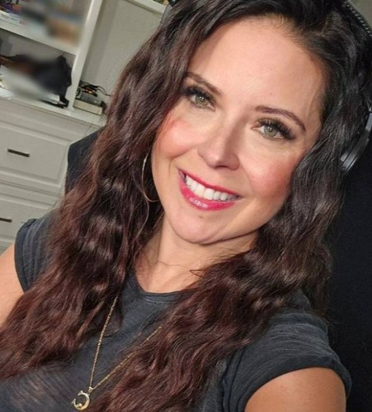 Crystal, 40, Julich