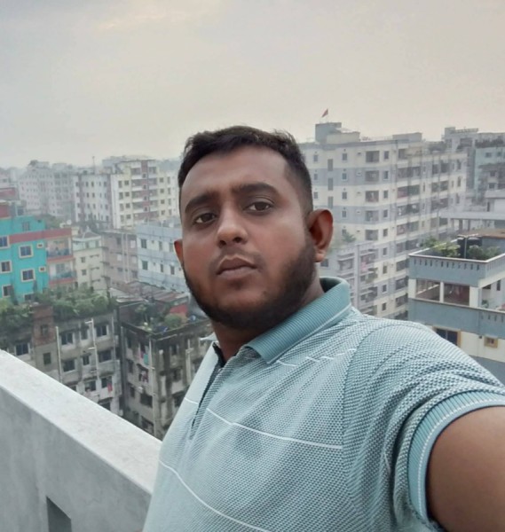 MD Omar, 27, Girona