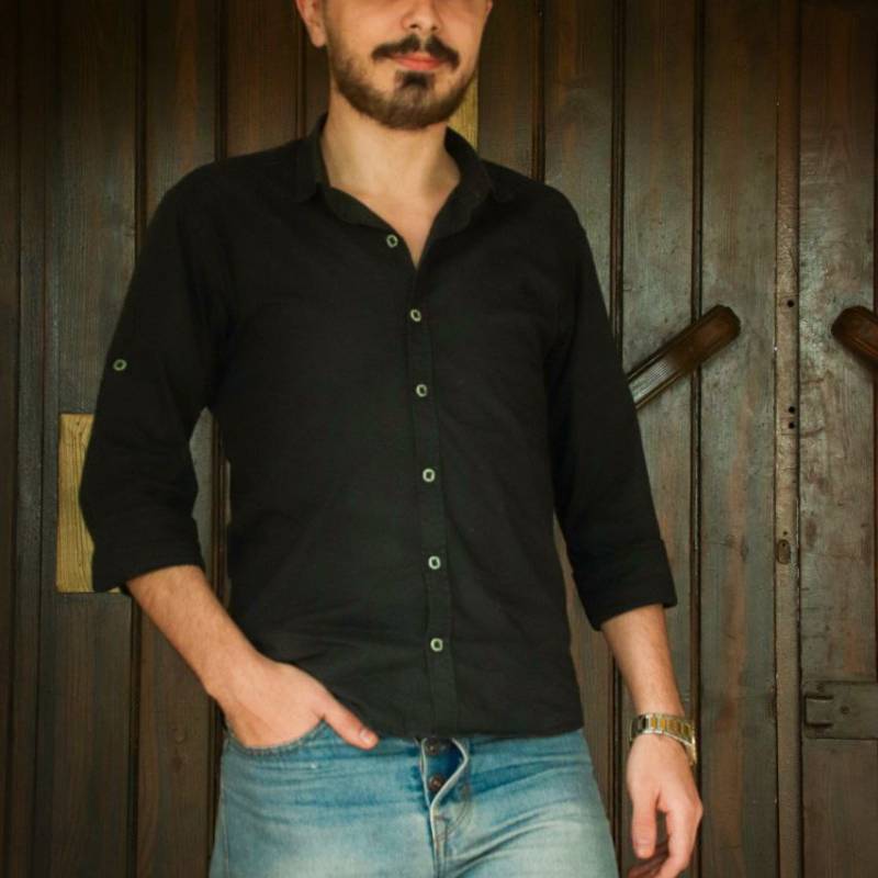 علي شاهين