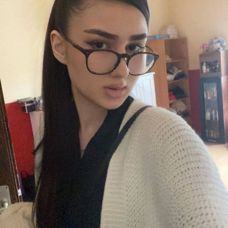 carolinalopez dating