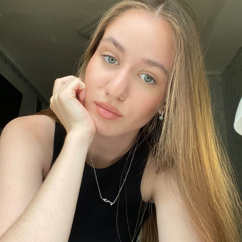 Veronica87947 dating