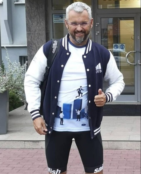 Eric12364 dating