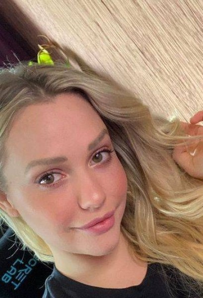 MarymoodyAlex32938 dating
