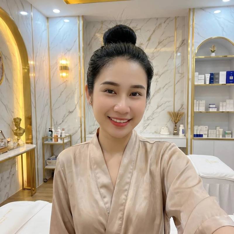 Celia46339 dating