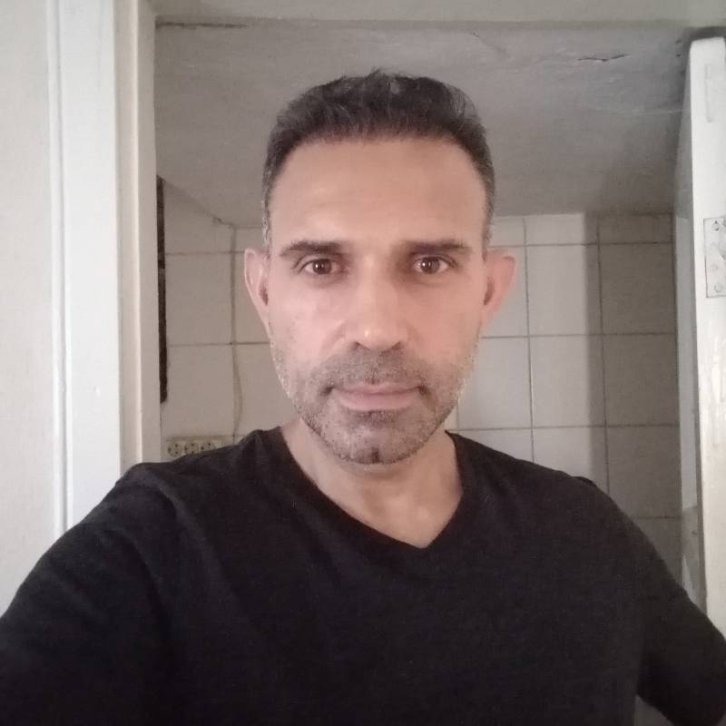 HAKAN40669 dating